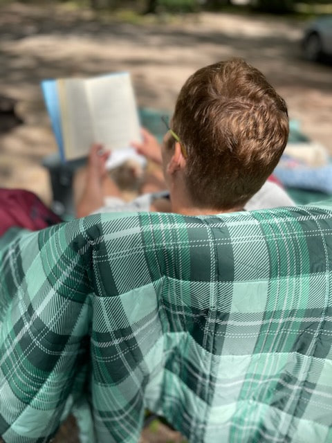 Wearable Weatherproof Blanket (Evergreen Plaid)