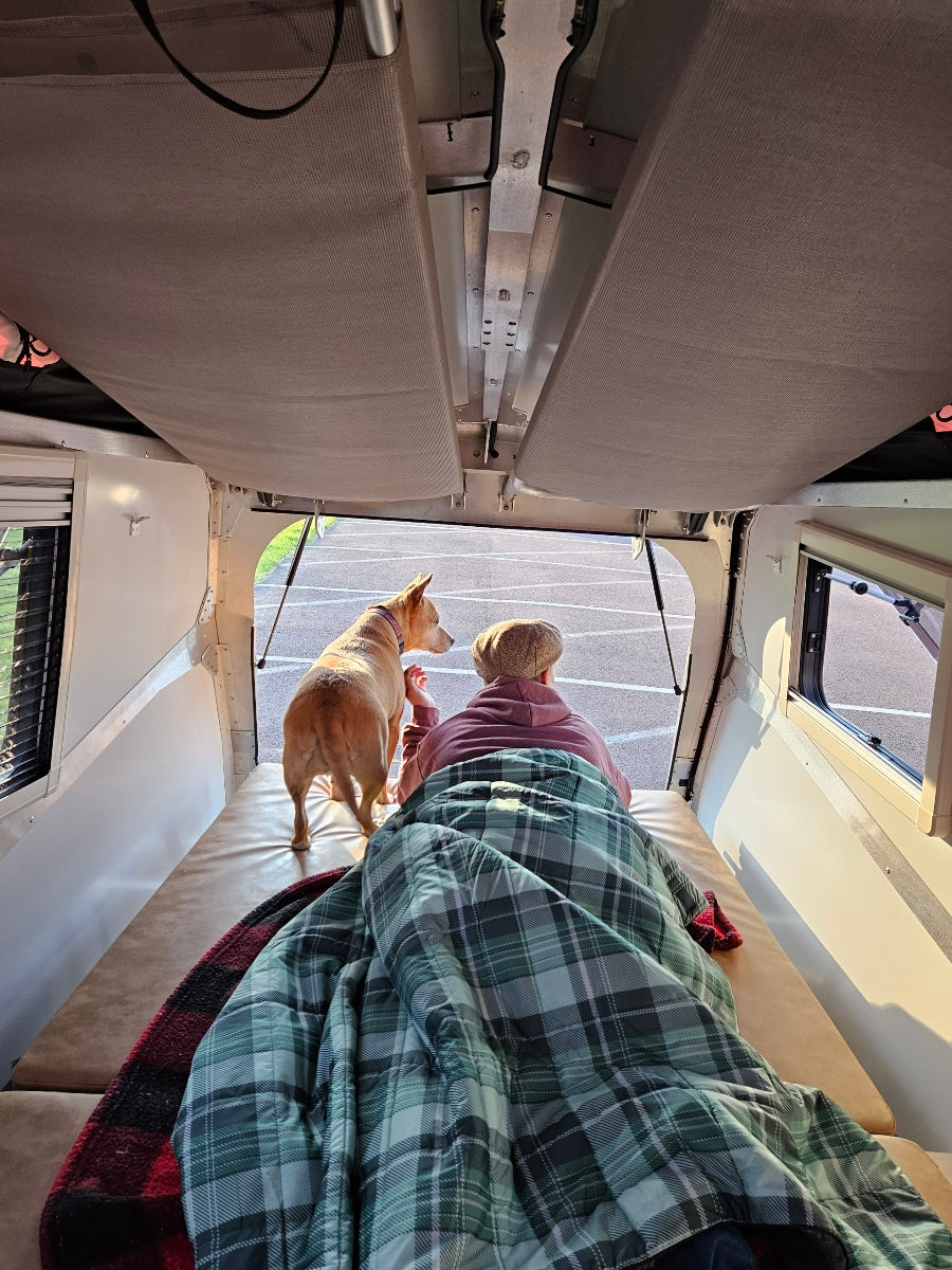 Wearable Weatherproof Blanket (Evergreen Plaid)